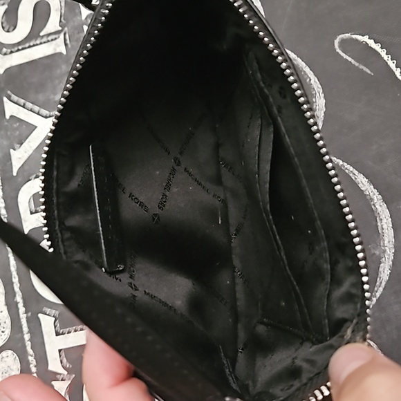 Michael Kors Wristlet with Silver Hardware. - Picture 2 of 3